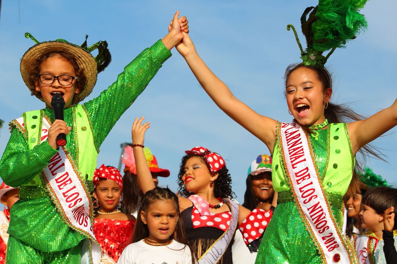 Derroche de tradición en el segundo Paco Paco del Carnaval de los Niños