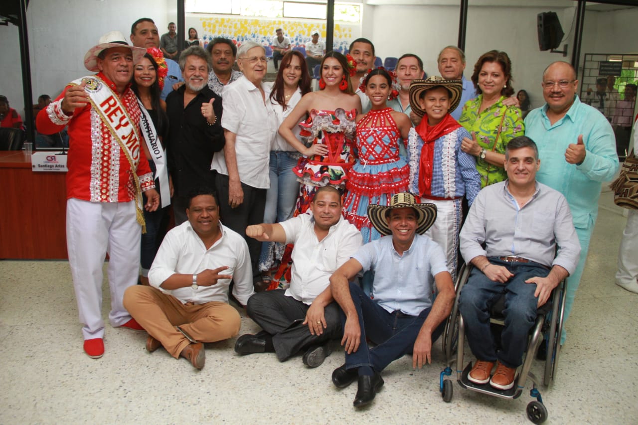 Los Reyes del Carnaval se tomaron el Concejo de Barranquilla