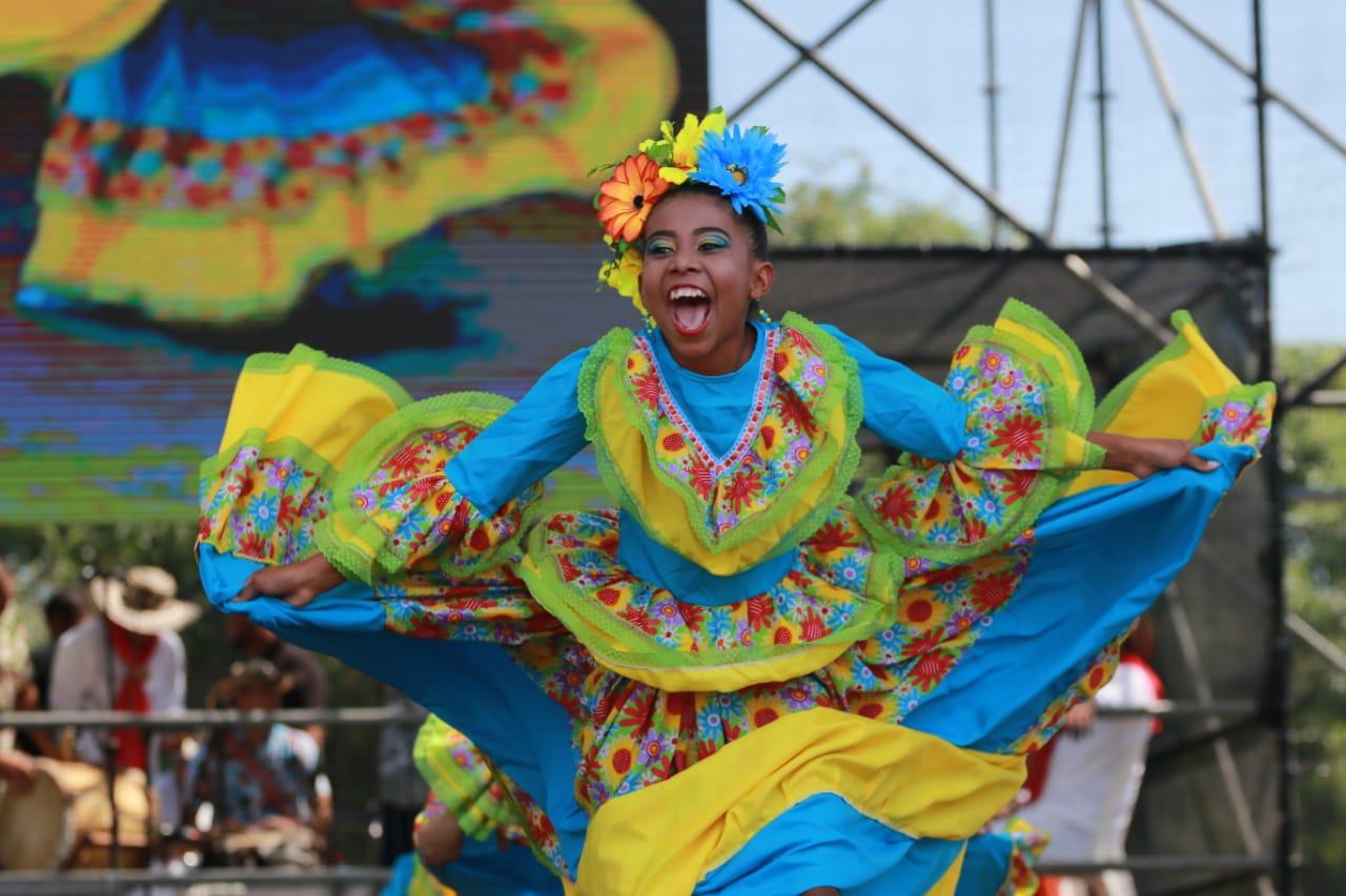 La tradición brilló en la Plaza de la Paz con el Semillero del Carnaval