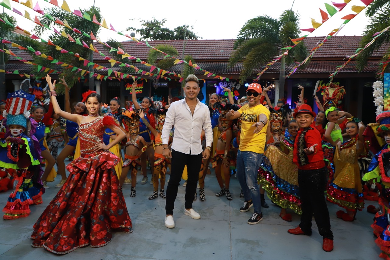 Reyes del Carnaval de los Niños, presentan video de ‘Baila que Baila’