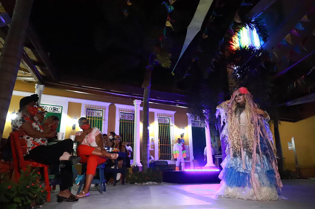 Viernes de Museo Nocturno, Artes Escénicas y Verbena en la Casa del Carnaval